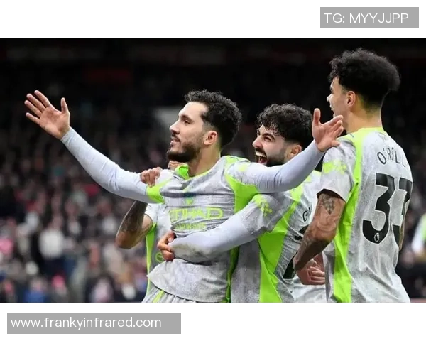 英超惊天冷门本菲卡大胜巴黎圣日耳曼引发全场震动与热议 英超惊天冷门本菲卡大胜巴黎圣日耳曼引发全场震动与热议