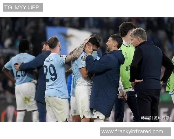 欧联杯激战：里昂与皇马战成平局神扑瞬间引发转会热议