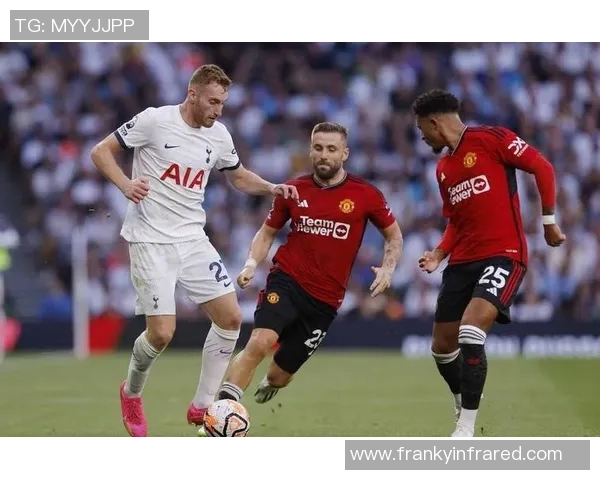 意甲激战曼联与多特蒙德平局赛后点评引发全场热议