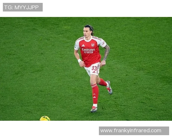 意甲激战那不勒斯绝杀阿森纳引发争议判罚全场沸腾