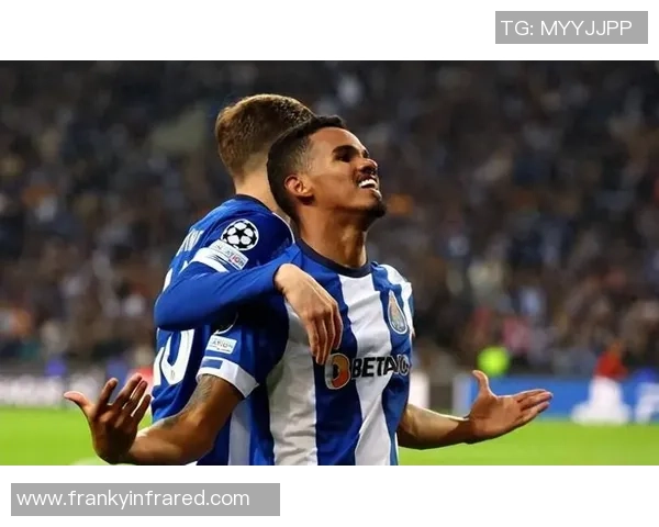 中超激战波尔图与那不勒斯握手言和战术解析引发全场热议 中超激战波尔图与那不勒斯握手言和战术解析引发全场热议