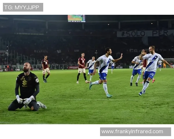 意甲激战:那不勒斯3-0战胜里昂红牌事件引发全场热议与十大精彩进球回顾 意甲激战:那不勒斯3-0战胜里昂红牌事件引发全场热议与十大精彩进球回顾