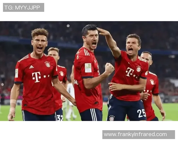 友谊赛精彩对决：里昂与拜仁战成平局战术分析全场焦点瞬间回顾