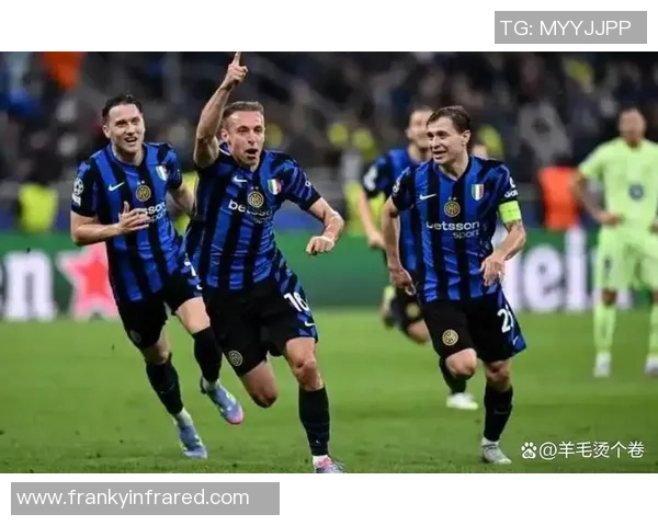 足总杯激战:那不勒斯与国米战成平局绝杀时刻点燃全场激情